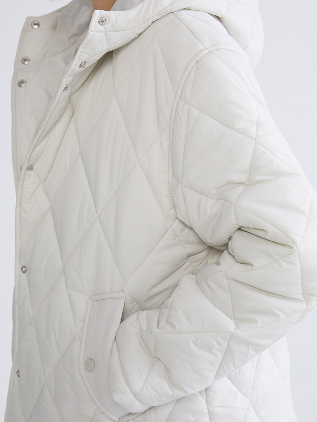 Oversized Quilted Hooded Women's Coat-2