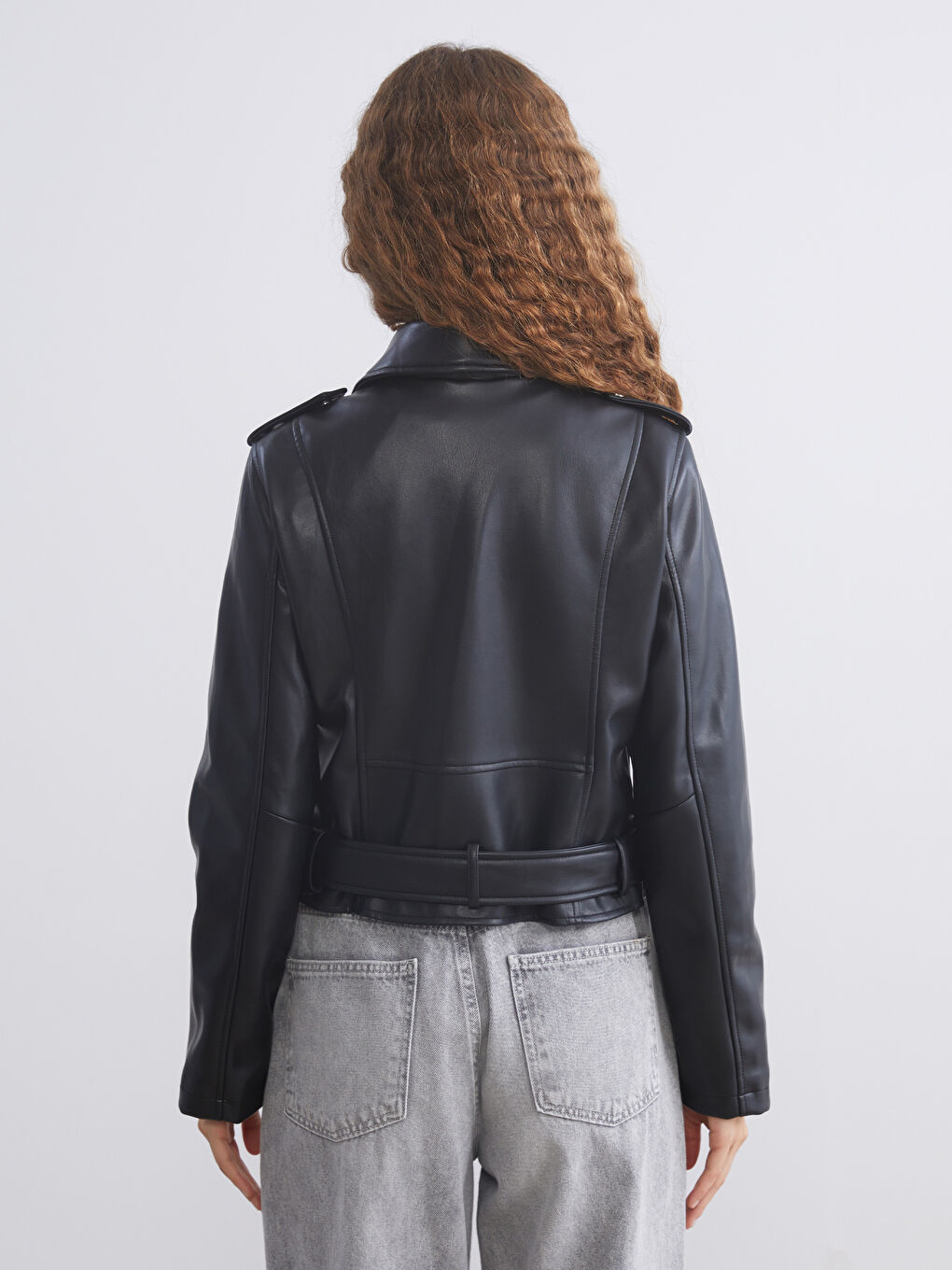 Siyah Biker Yaka Kadın Deri Görünümlü Ceket-4