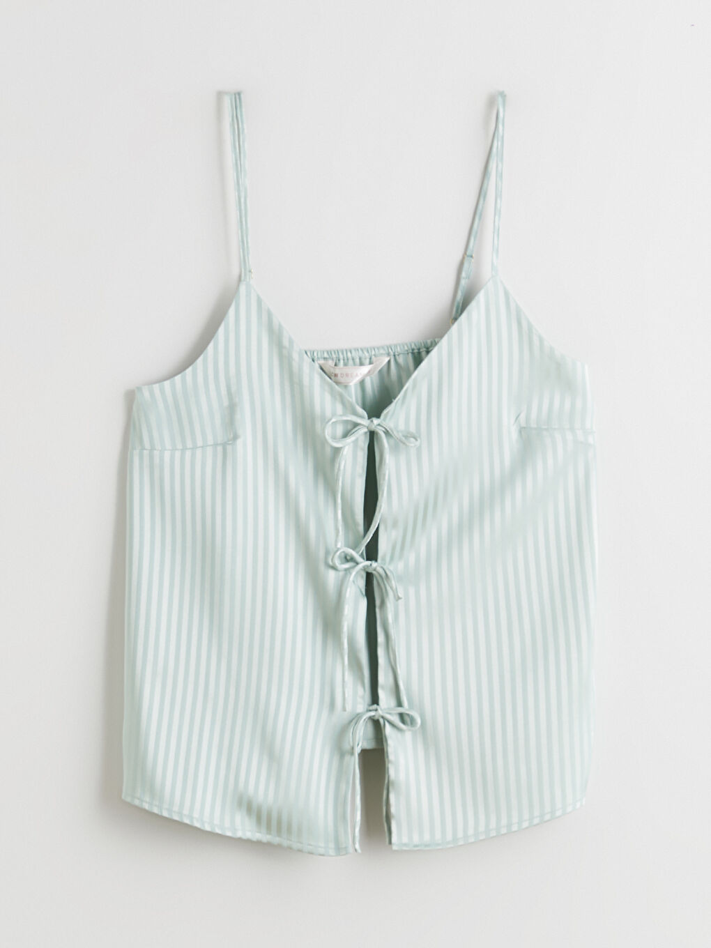 Yeşil V Yaka Çizgili Askılı Kadın Şortlu Pijama Takımı-2