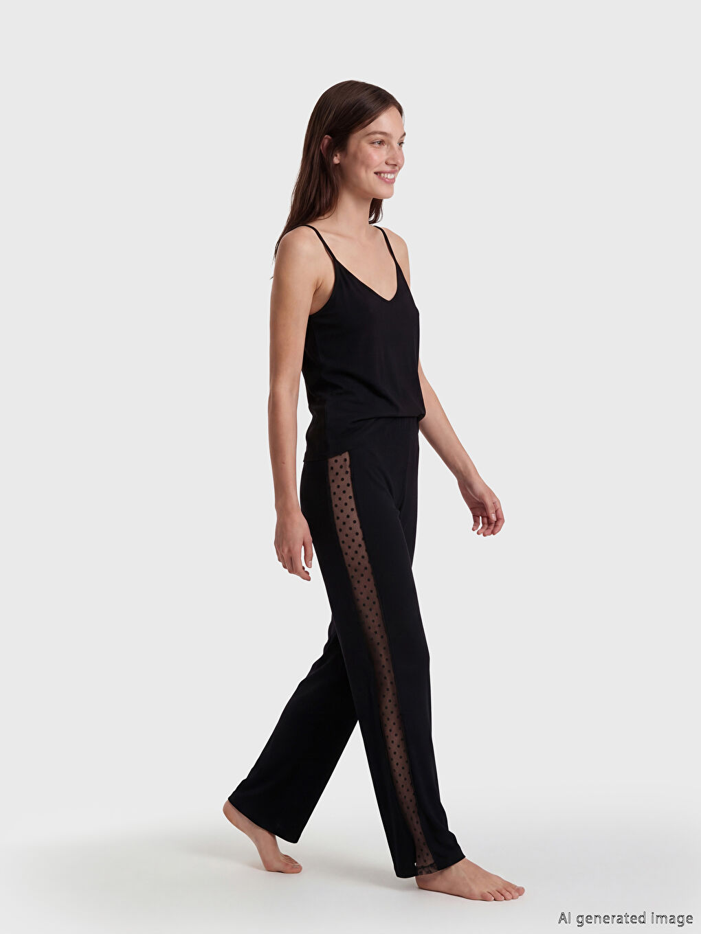 V Neck Strappy Women's Pyjamas Set