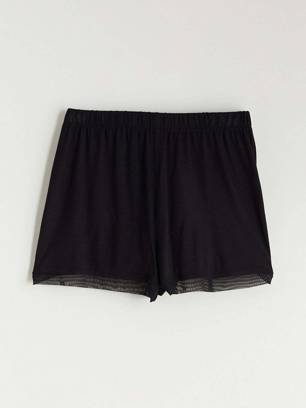 Siyah V Yaka Askılı Kadın Şortlu Pijama Takımı-7