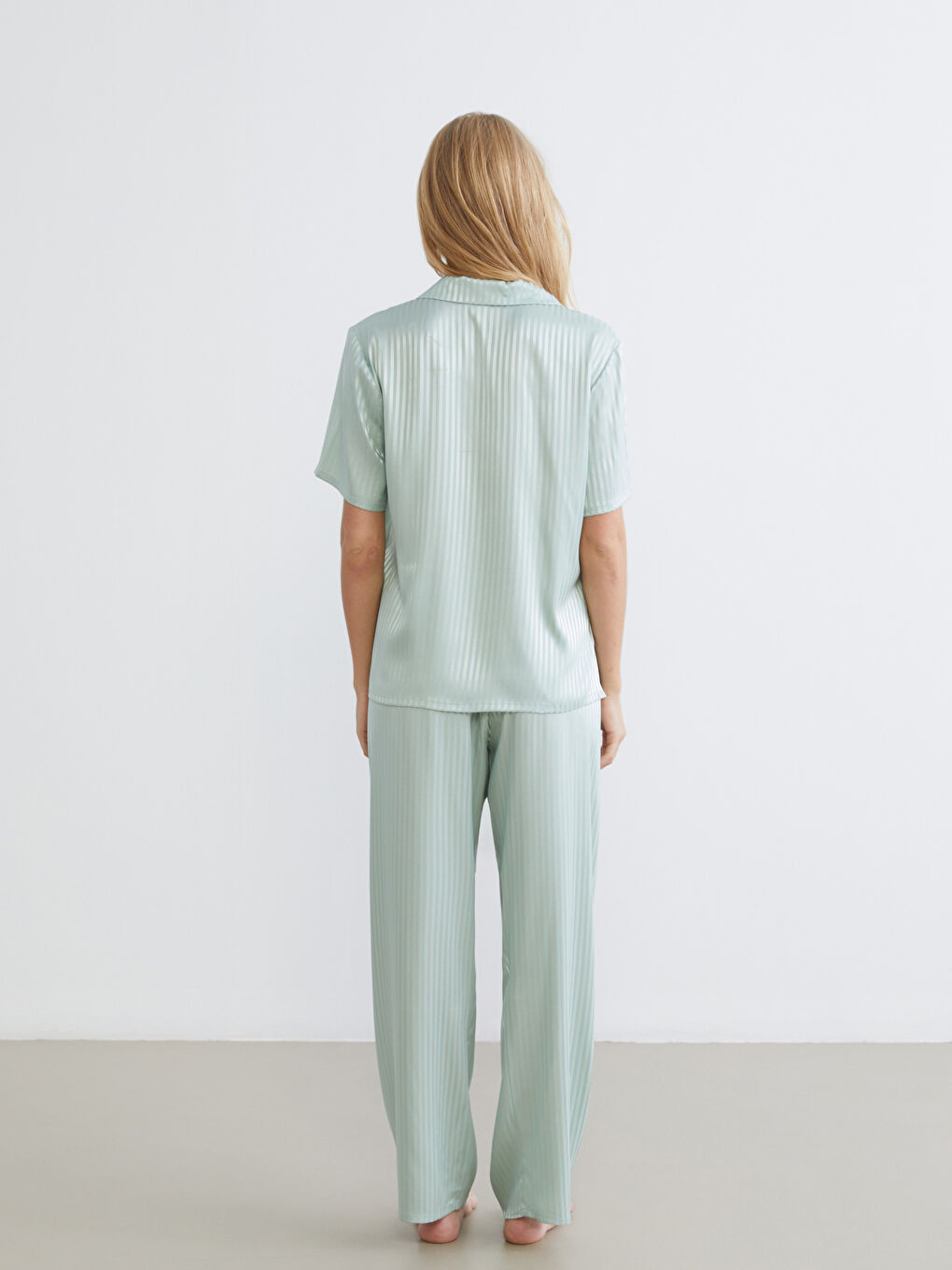 Женщины Зелёный Пижамный комплект-3