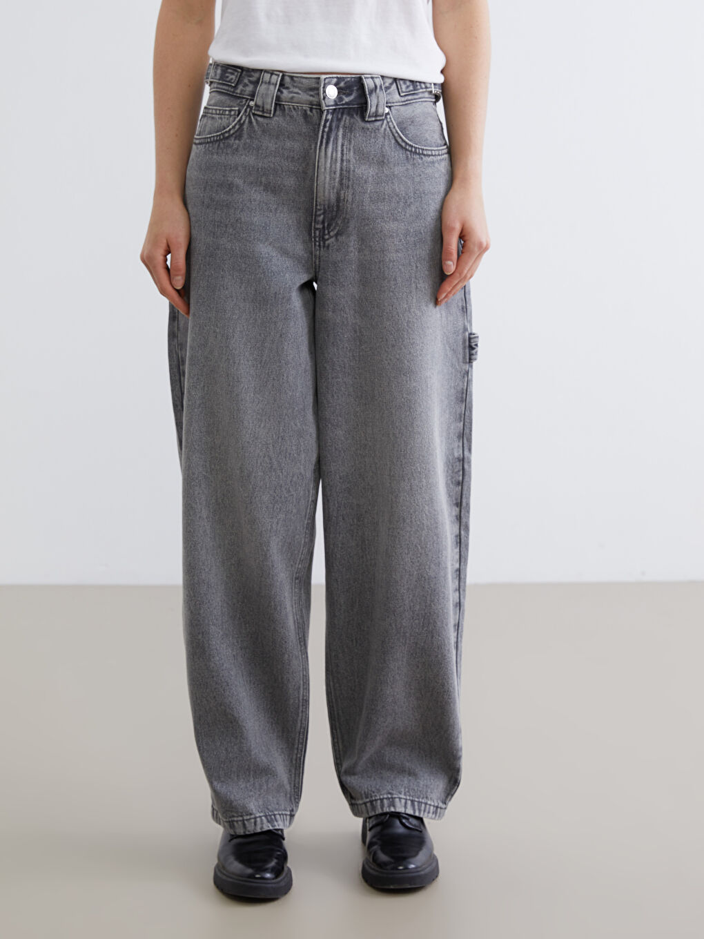 Women's Baggy Fit Jeans-1