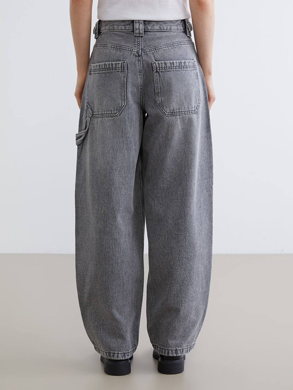 Women's Baggy Fit Jeans-3