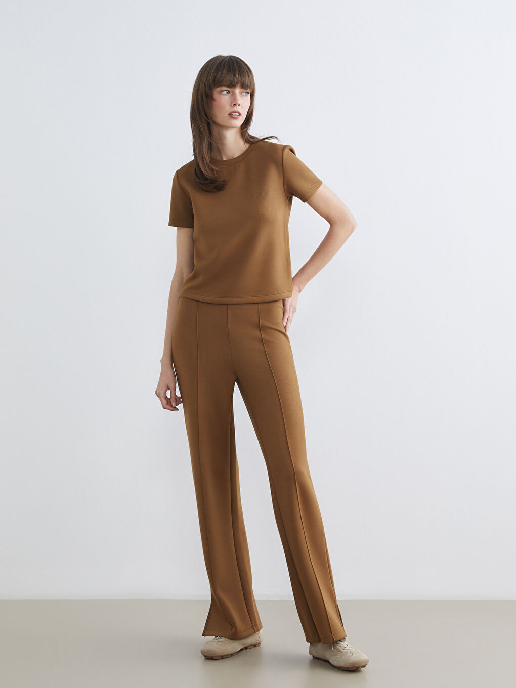 Frau GRÜN T-Shirt-1