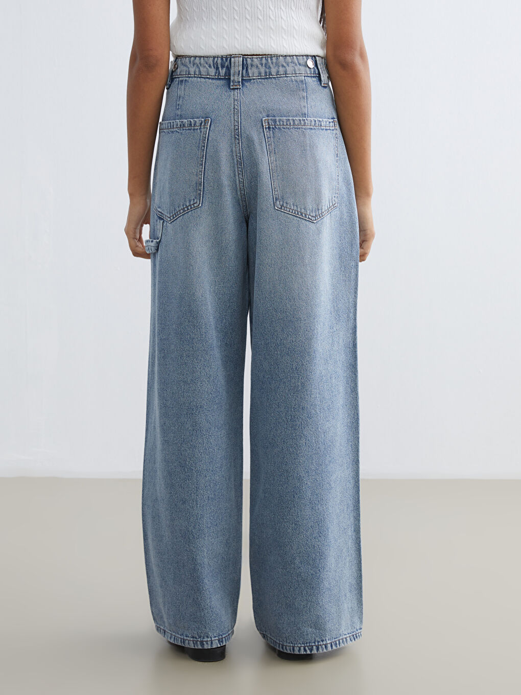 Women's Baggy Fit Jeans-3