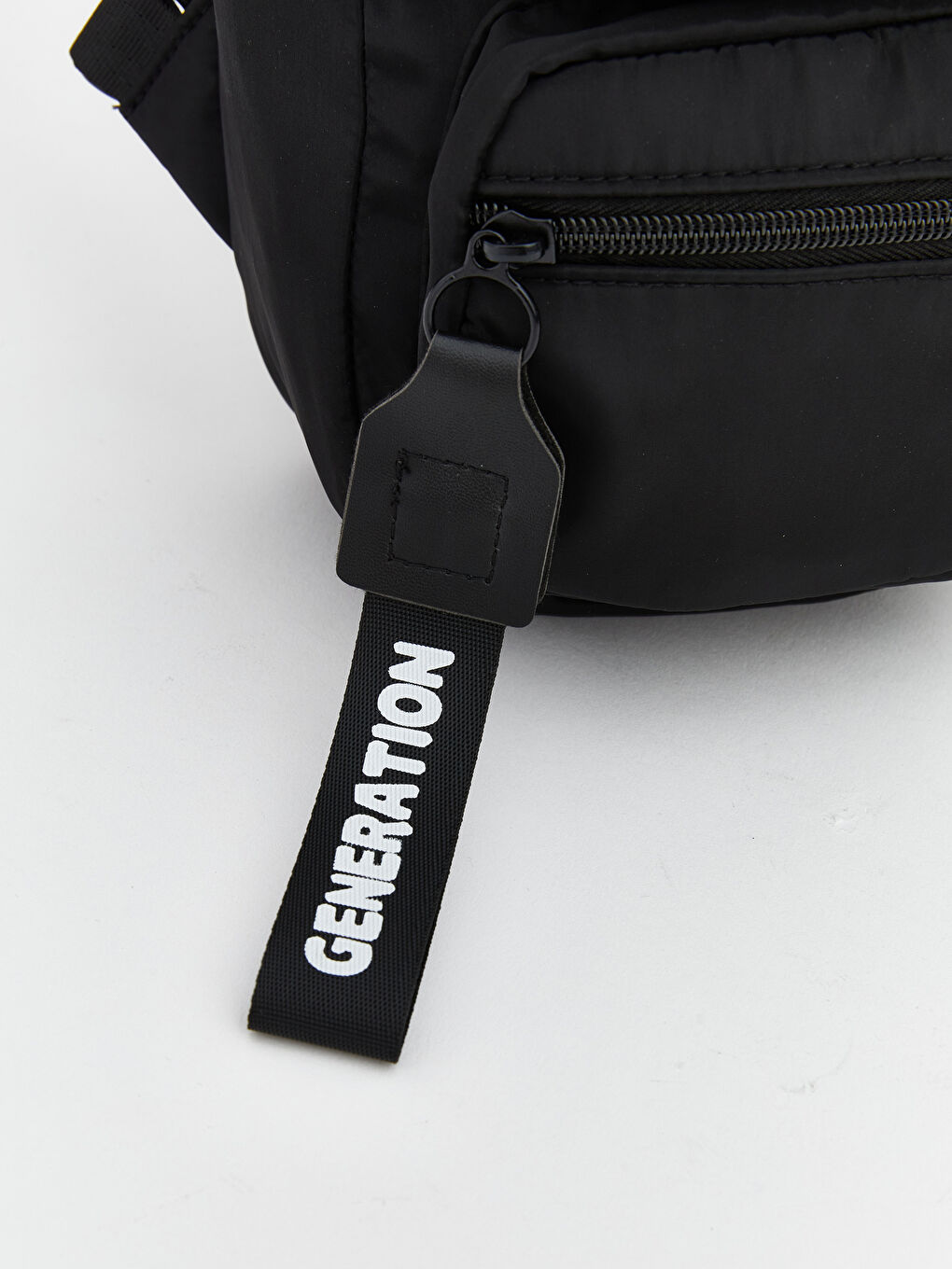 Siyah Baskılı Erkek Sırt Çantası-4