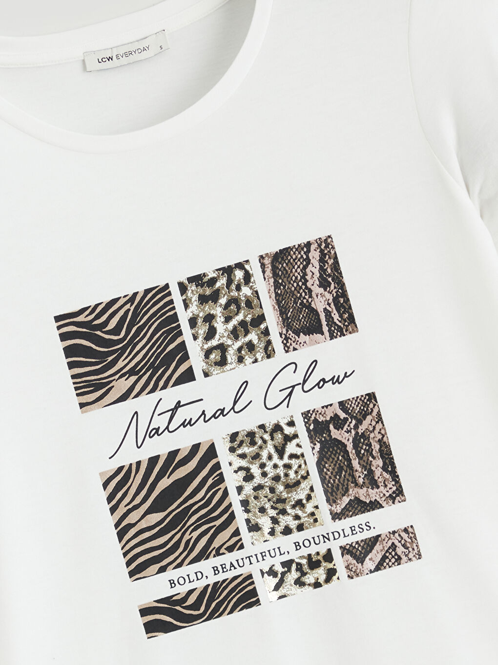 Ekru Bisiklet Yaka Baskılı Kadın Tişört-5