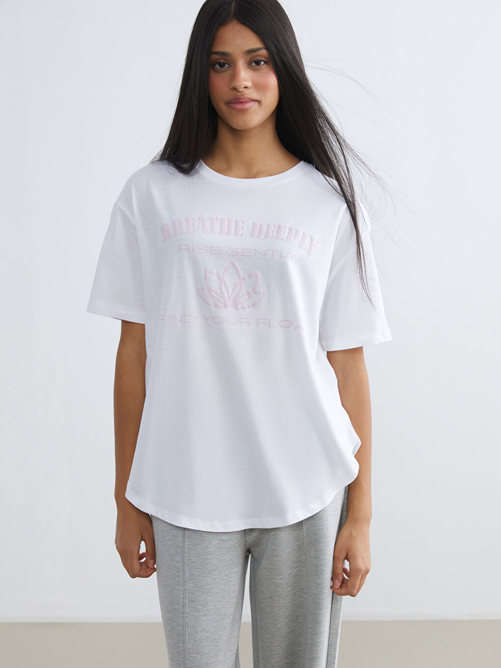 Әйелдер ақ Спорттық футболка