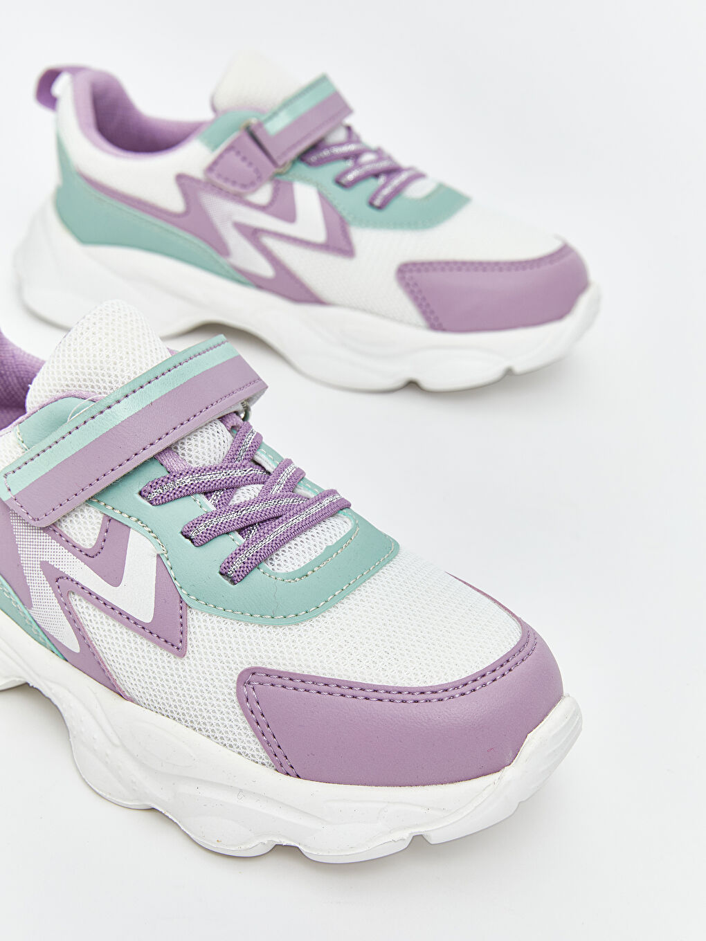 Ekru Bağcık ve Cırt Cırtlı Kız Çocuk Spor Ayakkabı-2