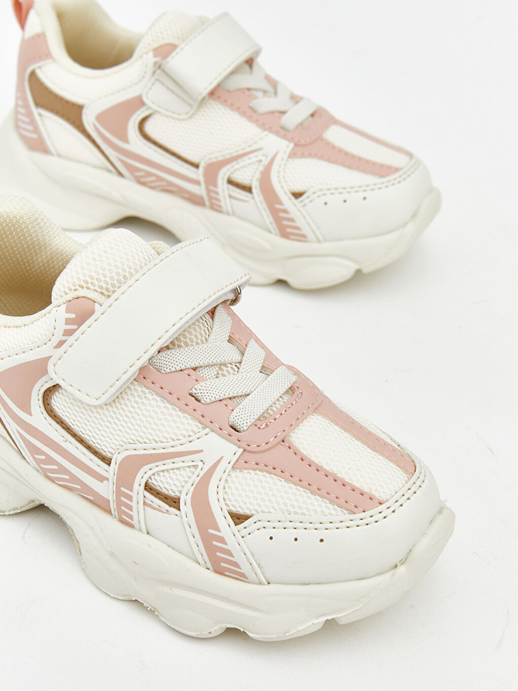 Bej Bağcık ve Cırt Cırtlı Kız Bebek Spor Ayakkabı-2