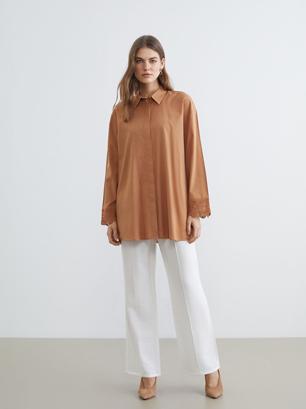 Oversized Women's Tunic Shirt with Lace Details-1