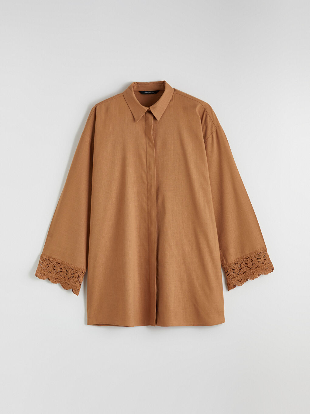 Oversized Women's Tunic Shirt with Lace Details-4