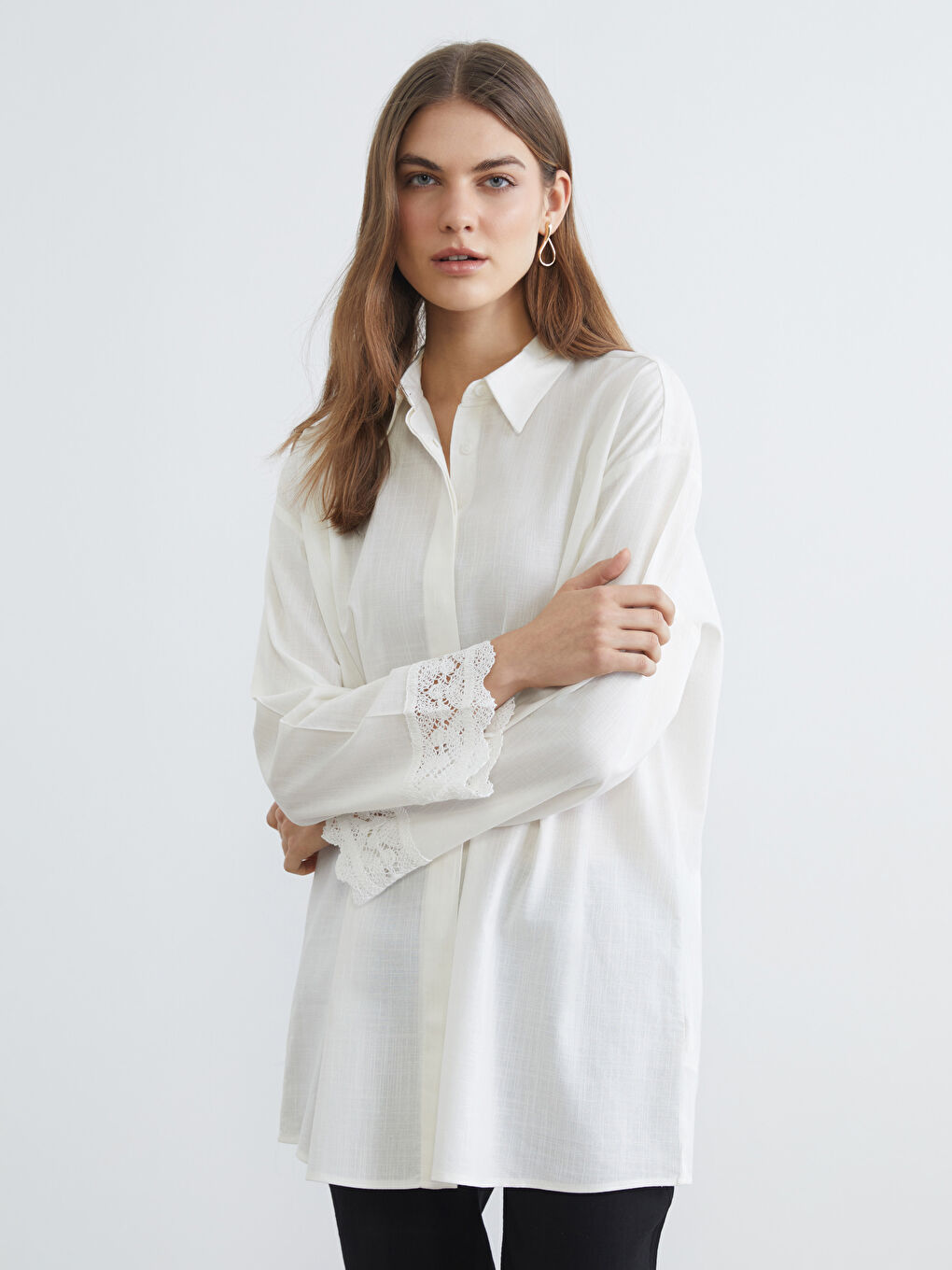 Oversized Women's Tunic Shirt with Lace Details