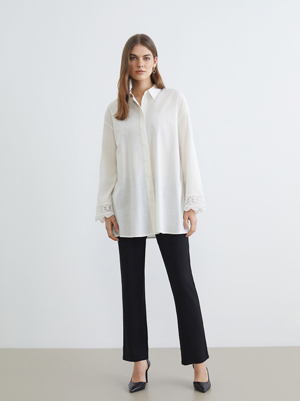 Oversized Women's Tunic Shirt with Lace Details-1