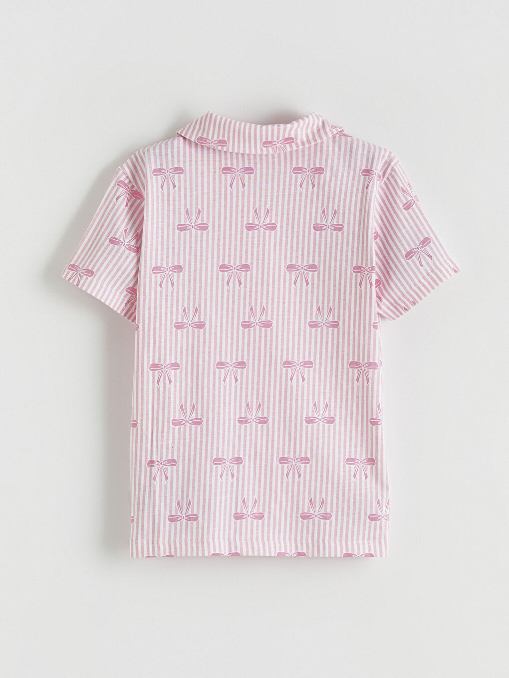 Beyaz Gömlek Yaka Fiyonk Desenli Kız Çocuk Şortlu Pijama Takımı-3