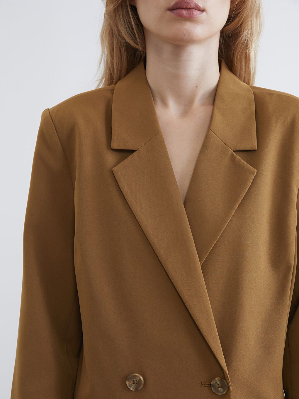 Ženski sako od krepa sa preklopom na prednjoj strani-2