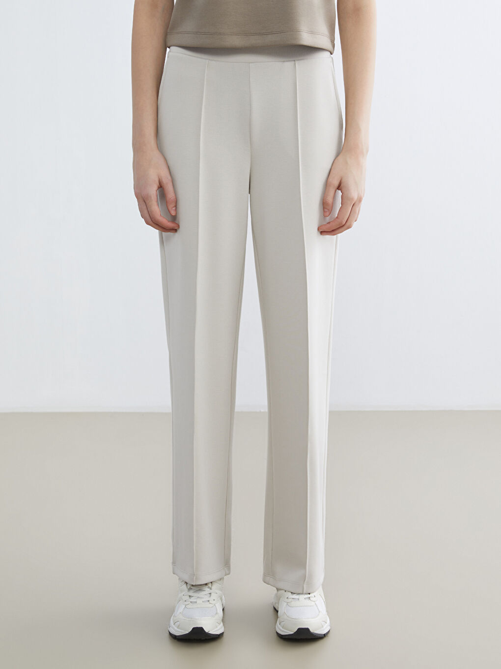 Женские широкие спортивные штаны с эластичным поясом-1