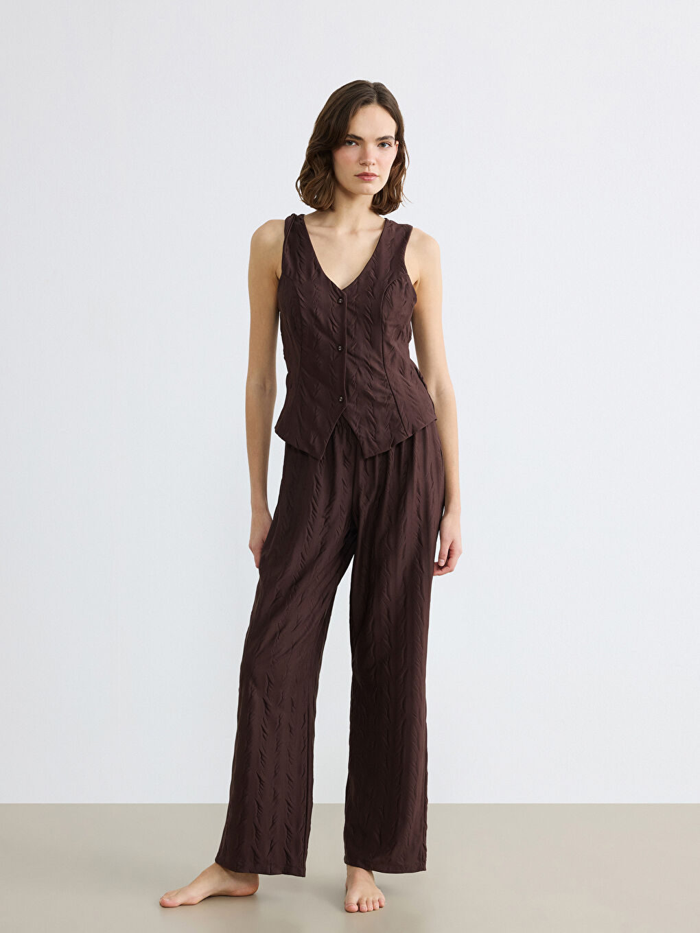 Kahverengi V Yaka Dokulu Kadın Pijama Takım-1