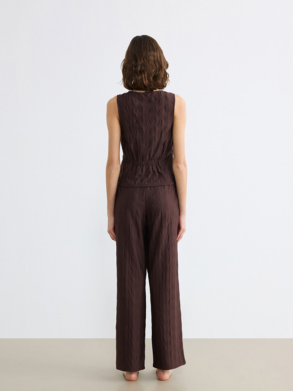 Kahverengi V Yaka Dokulu Kadın Pijama Takım-3