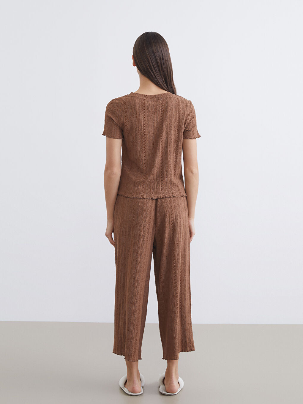 طقم بيجامات كابري بني امرأة-3