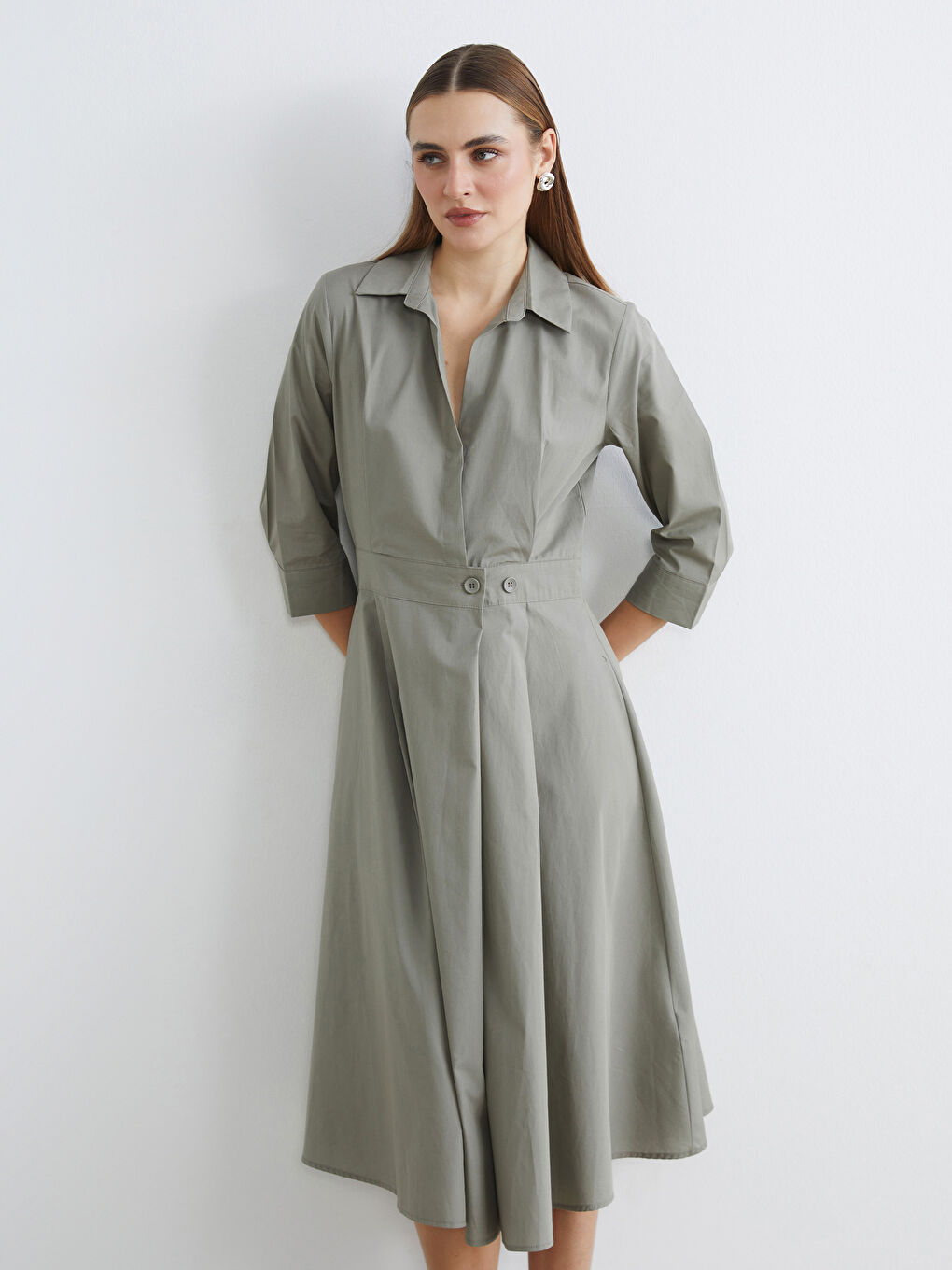 Φόρεμα με Κολάρο Ποπλίνα