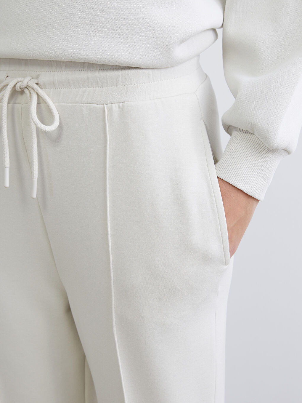 Soft Touch Women's Sweatpants with Elastic Waist-2