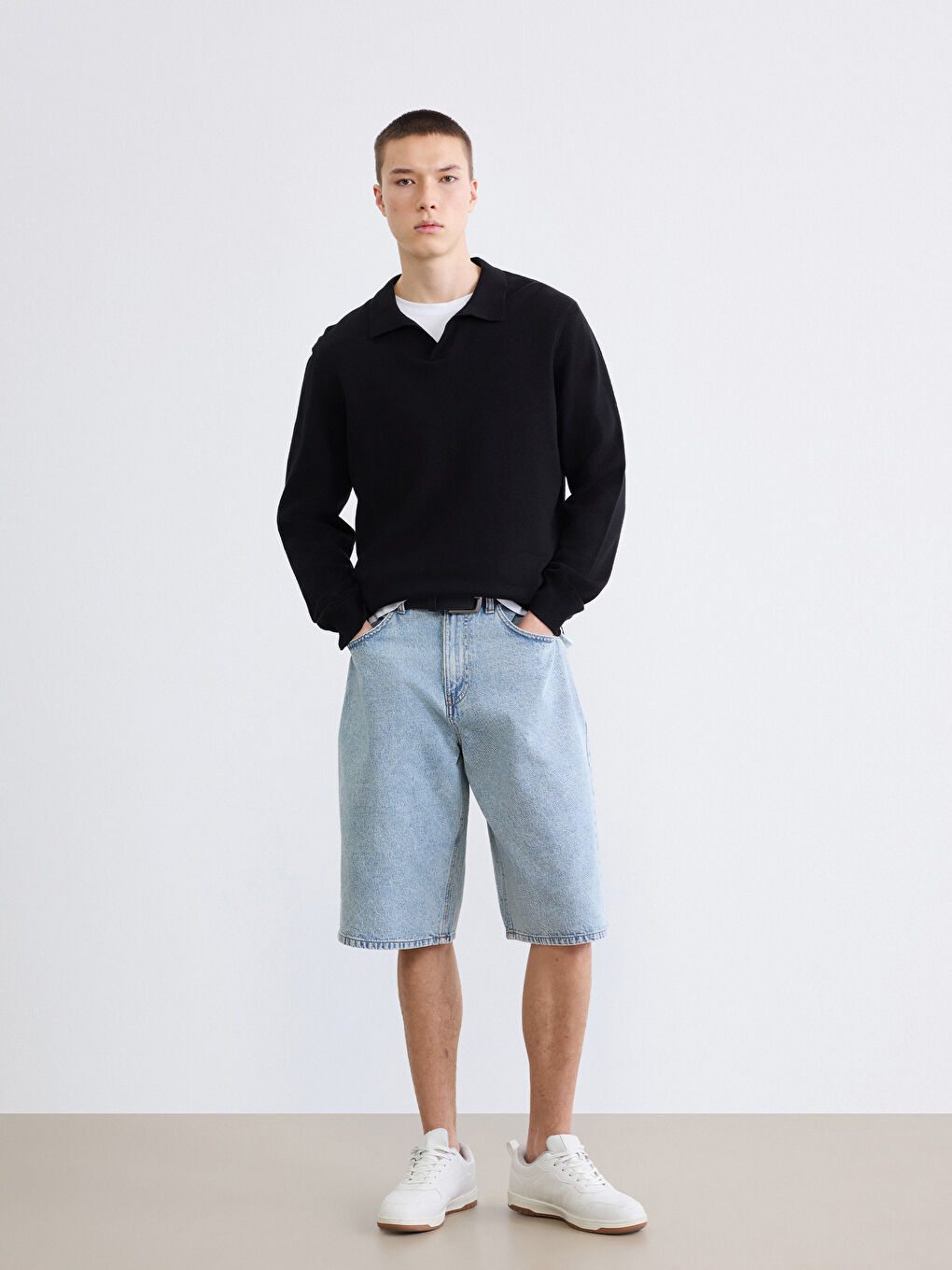 Man INDIGO Denim Shorts