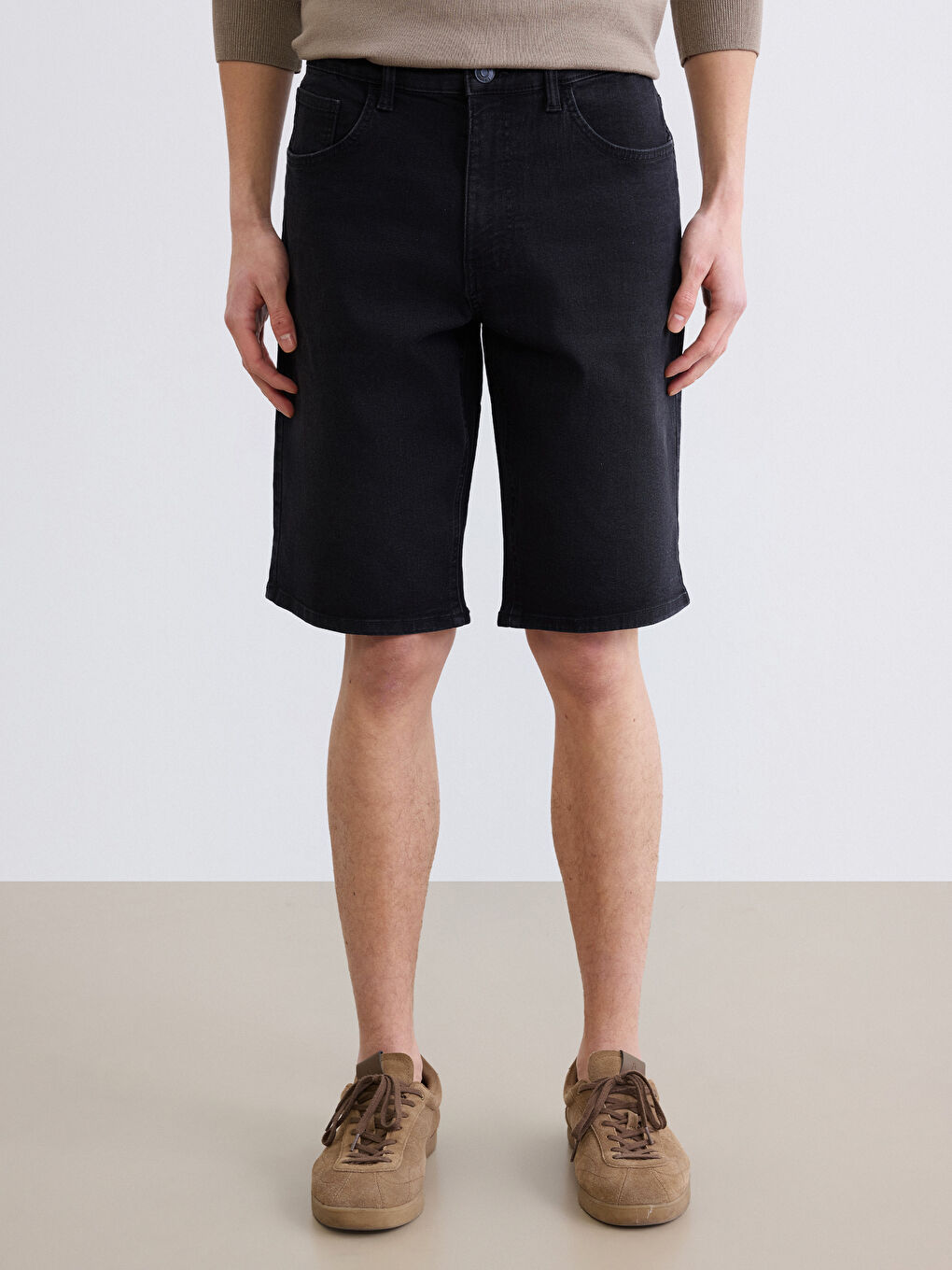 Man BLACK Denim Shorts-1