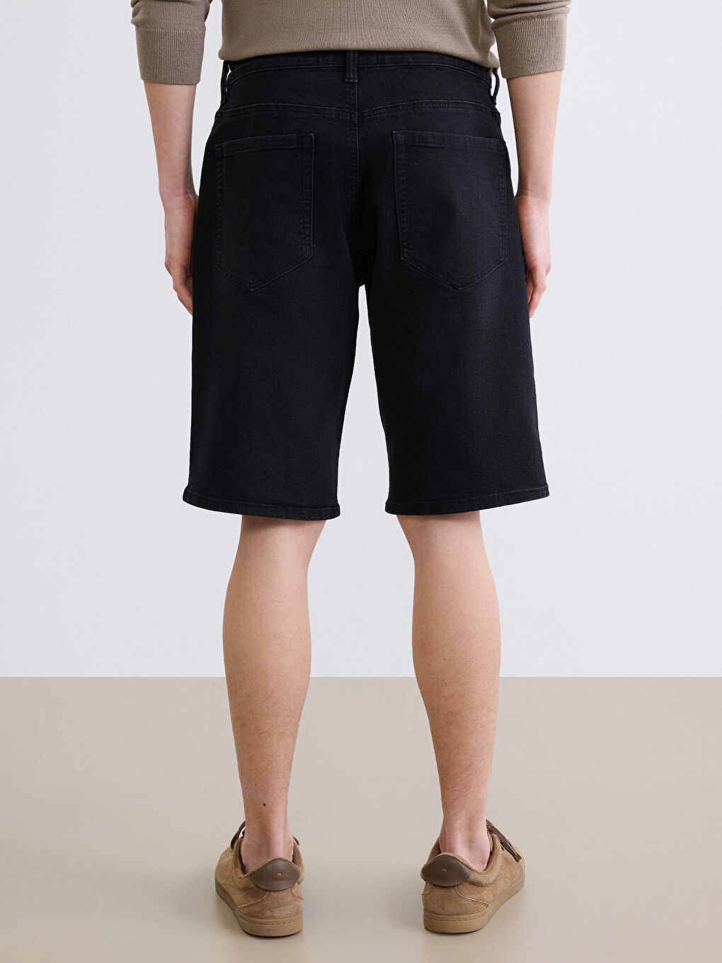 Man BLACK Denim Shorts-3