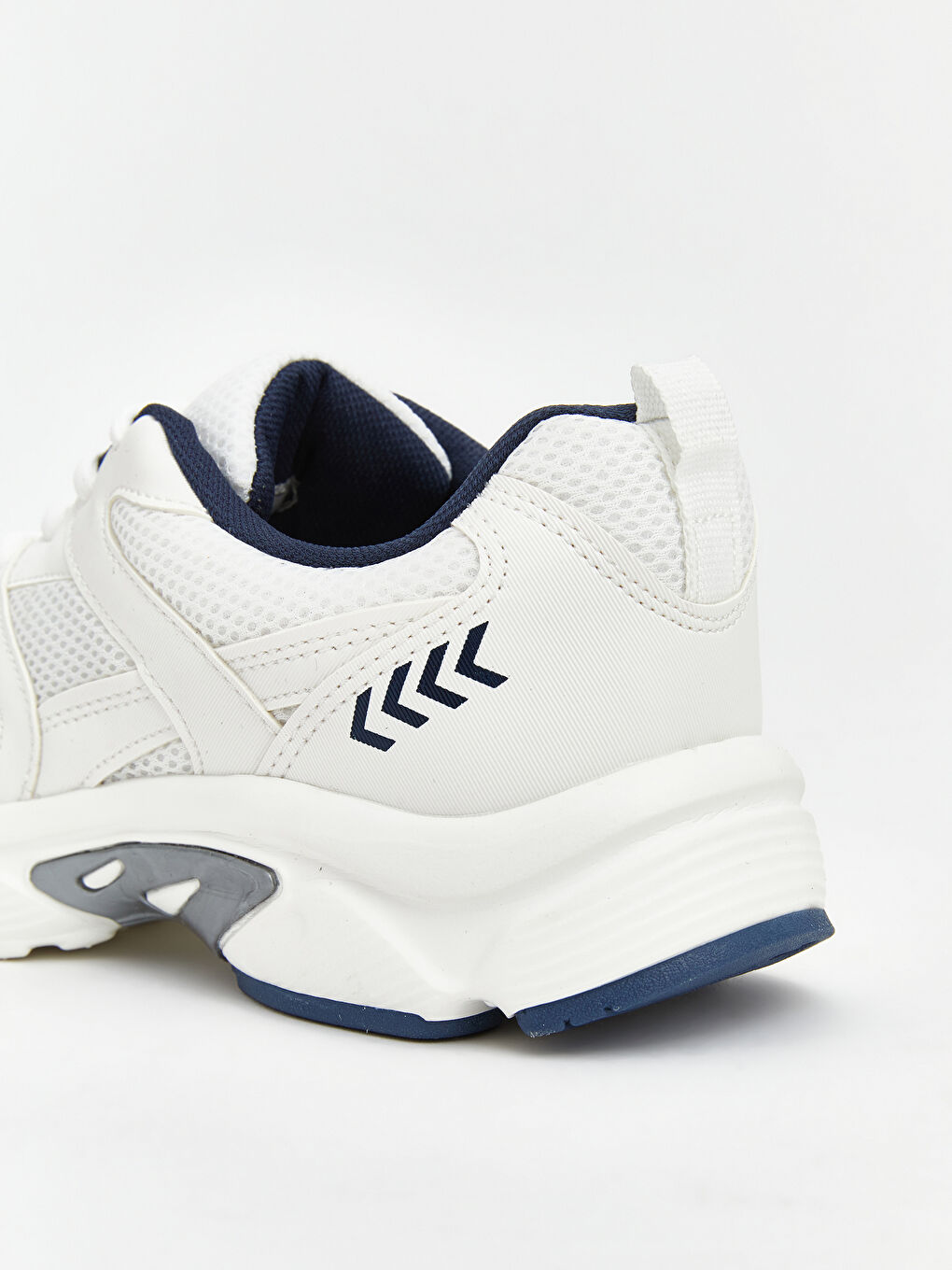 Beyaz File Detaylı Kalın Tabanlı Kadın Spor Ayakkabı-4