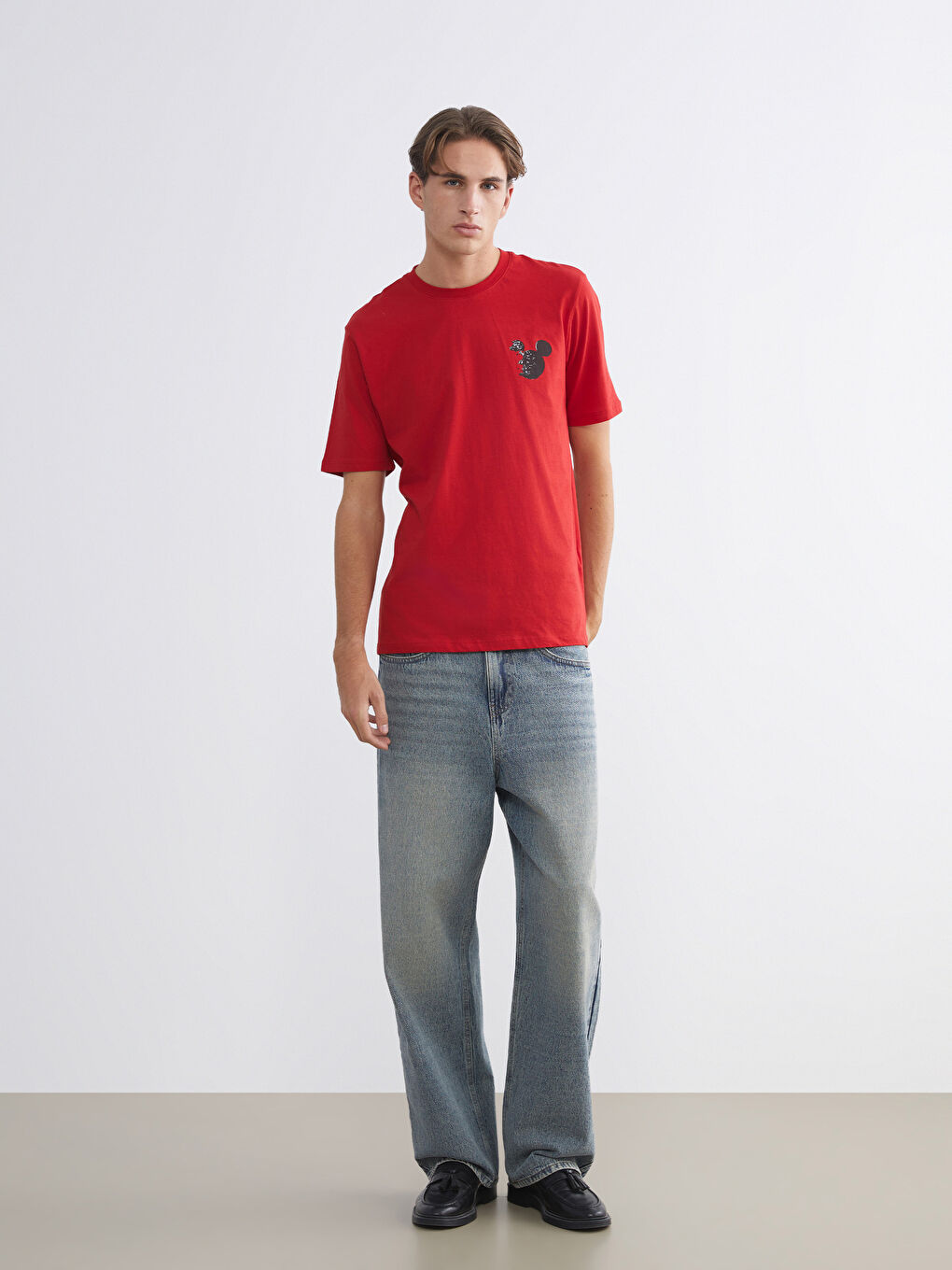 Kırmızı Mickey Mouse Baskılı Kısa Kollu Erkek Tişört