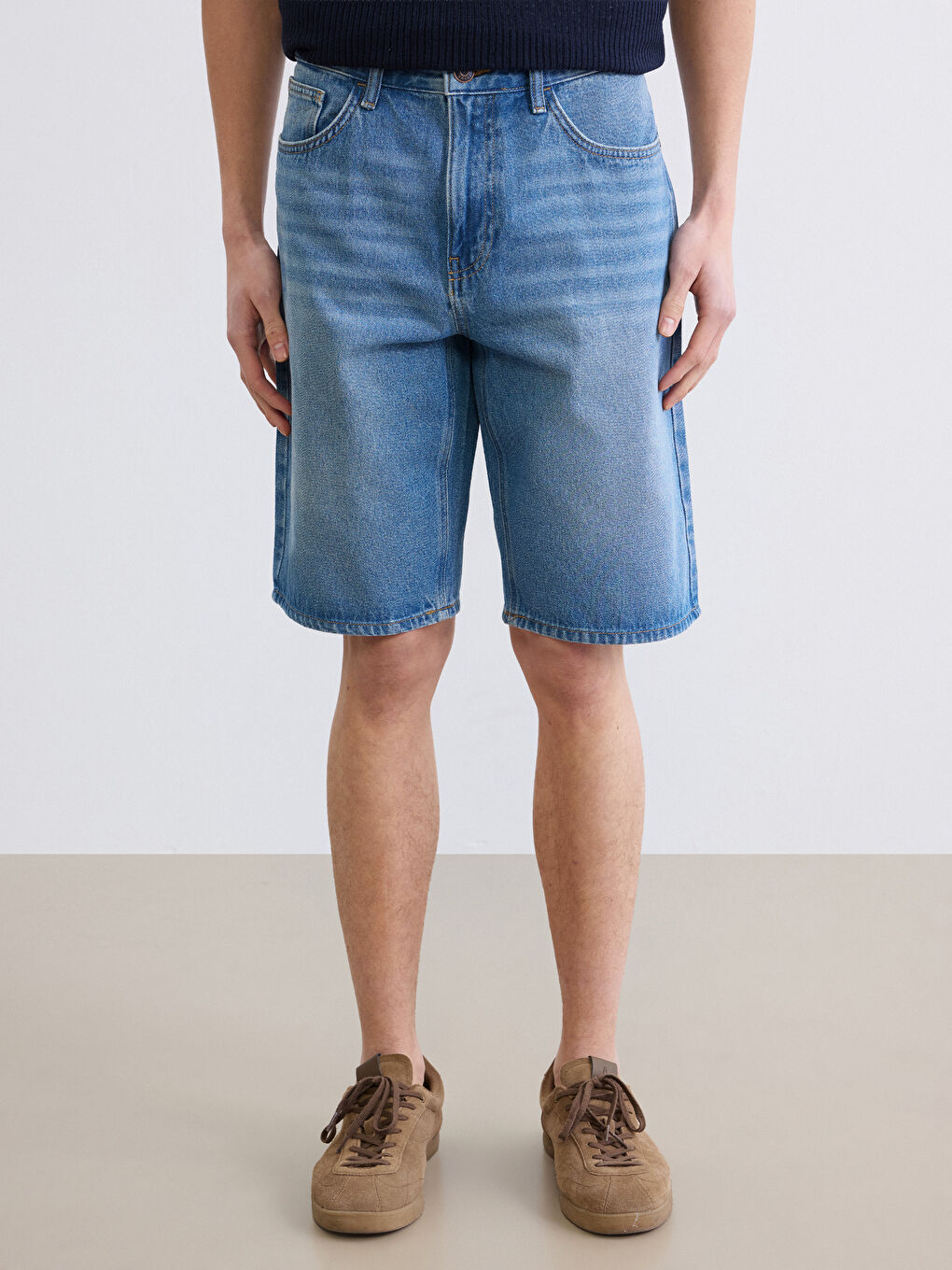 Man INDIGO Denim Shorts-1