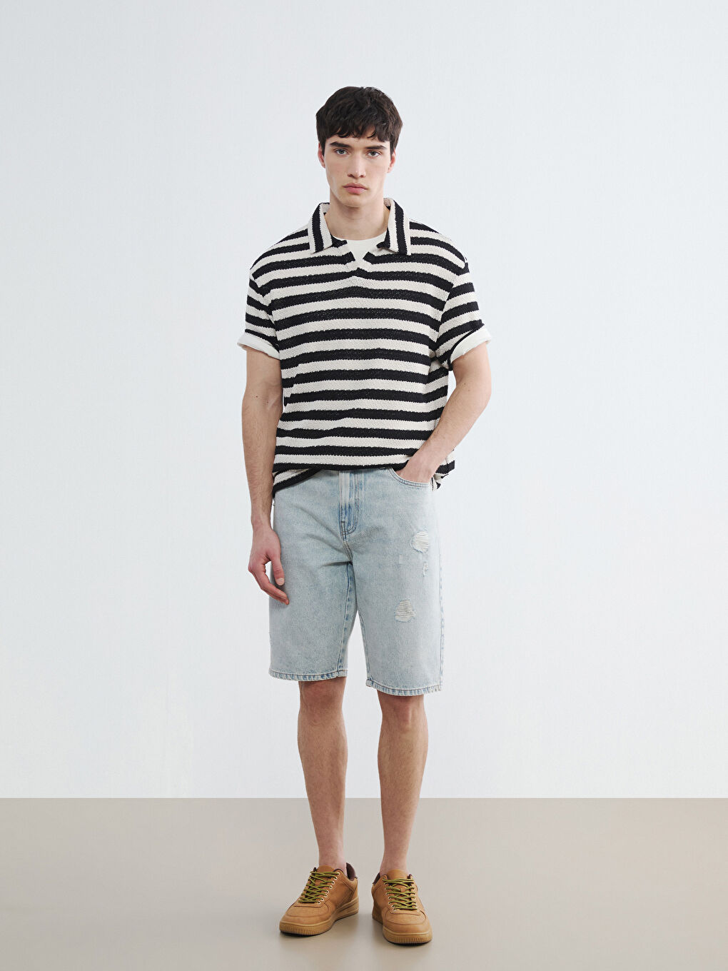 Man INDIGO Denim Shorts