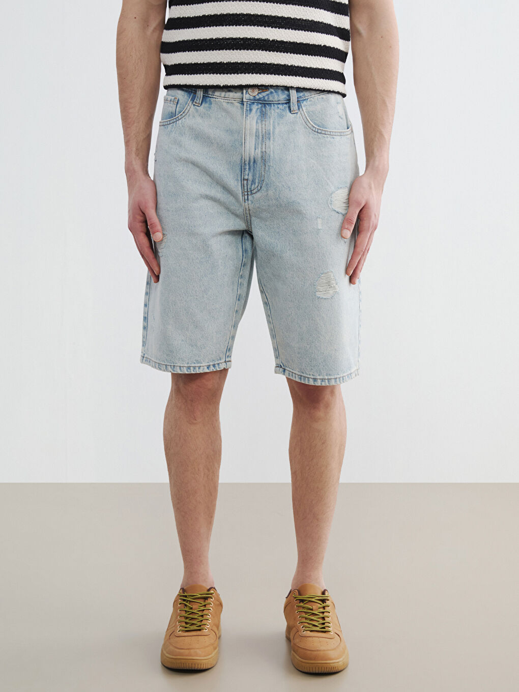 Man INDIGO Denim Shorts-1