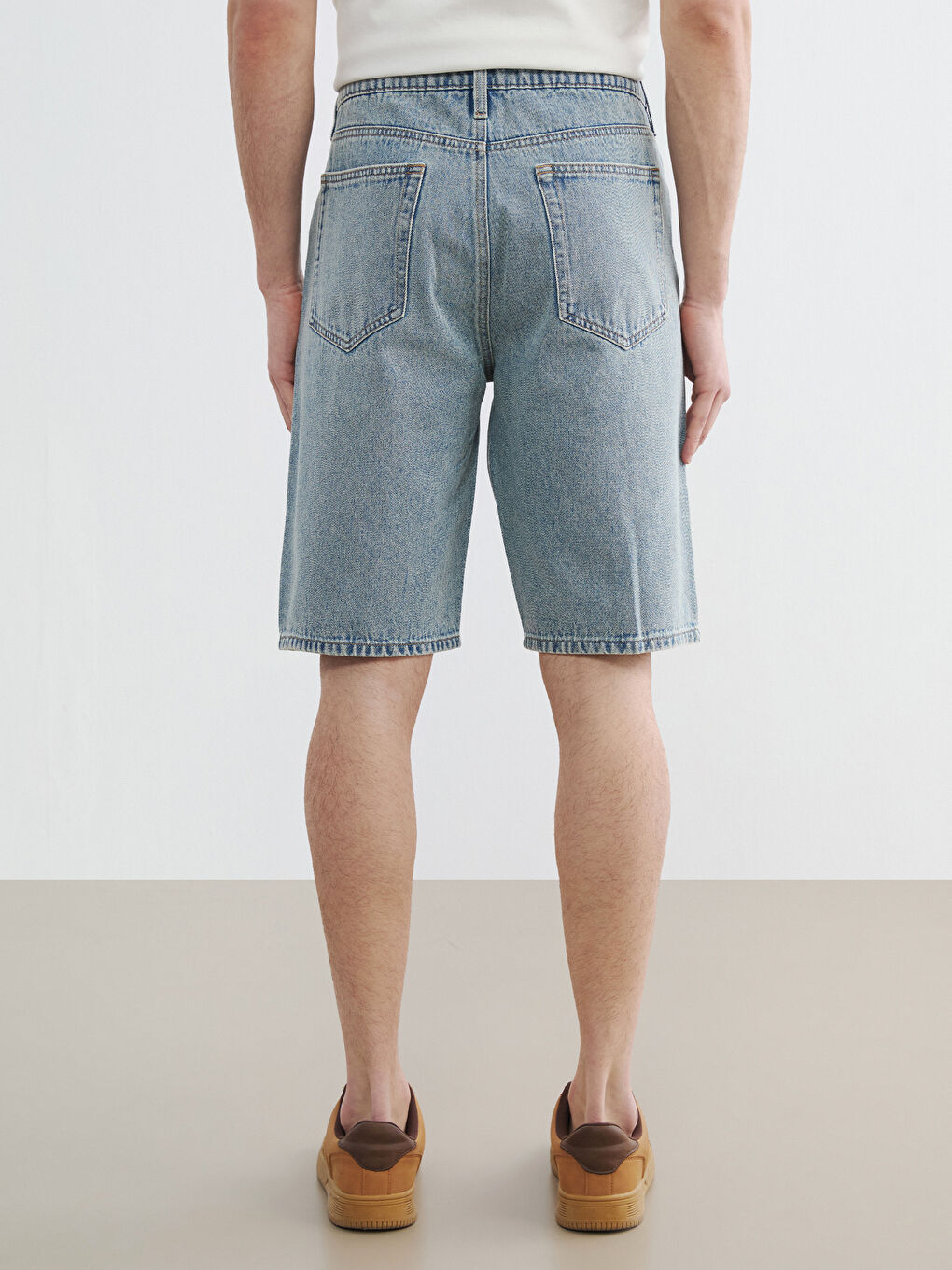 Мъжки дънкови къси панталони с редовна кройка-3