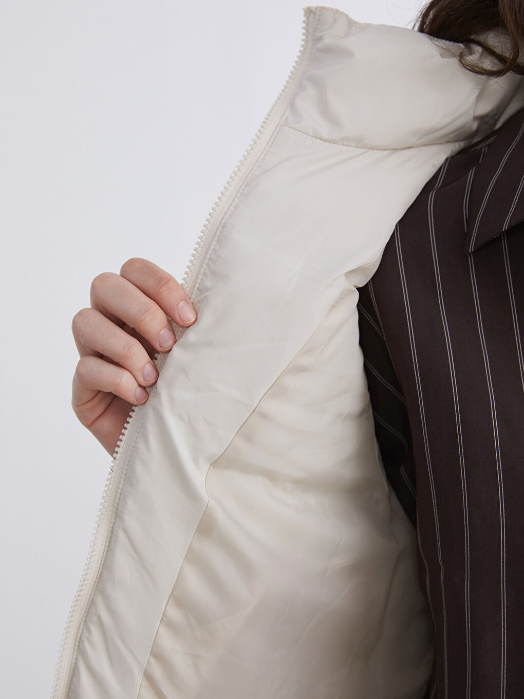 Bej Dik Yaka Kadın Şişme Yelek-3