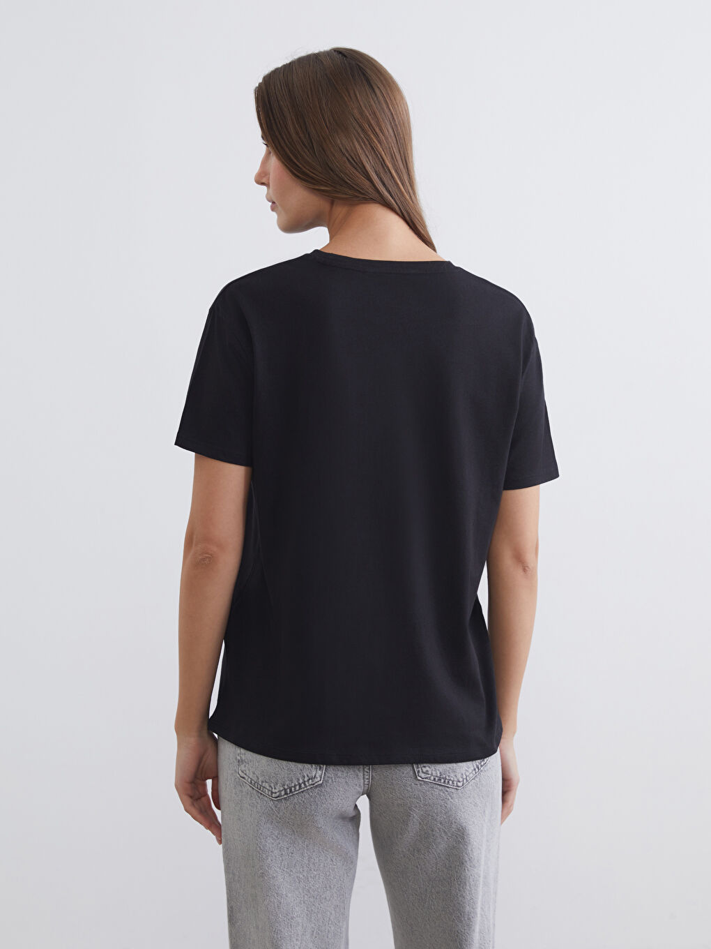 Crew Neck Pineapple Embroidered Women's T-Shirt-3