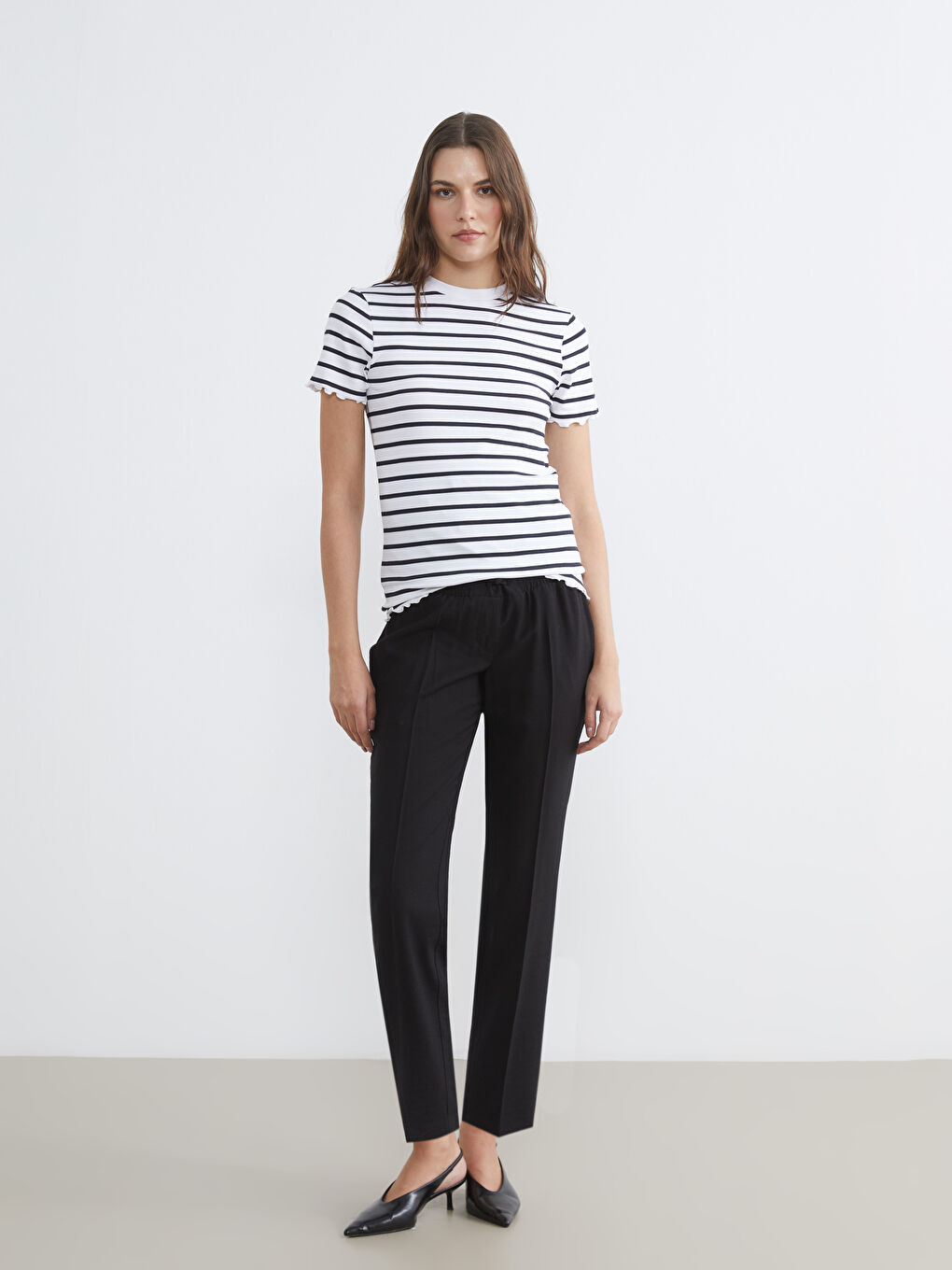 Ženska majica sa okruglim izrezom i prugama-1