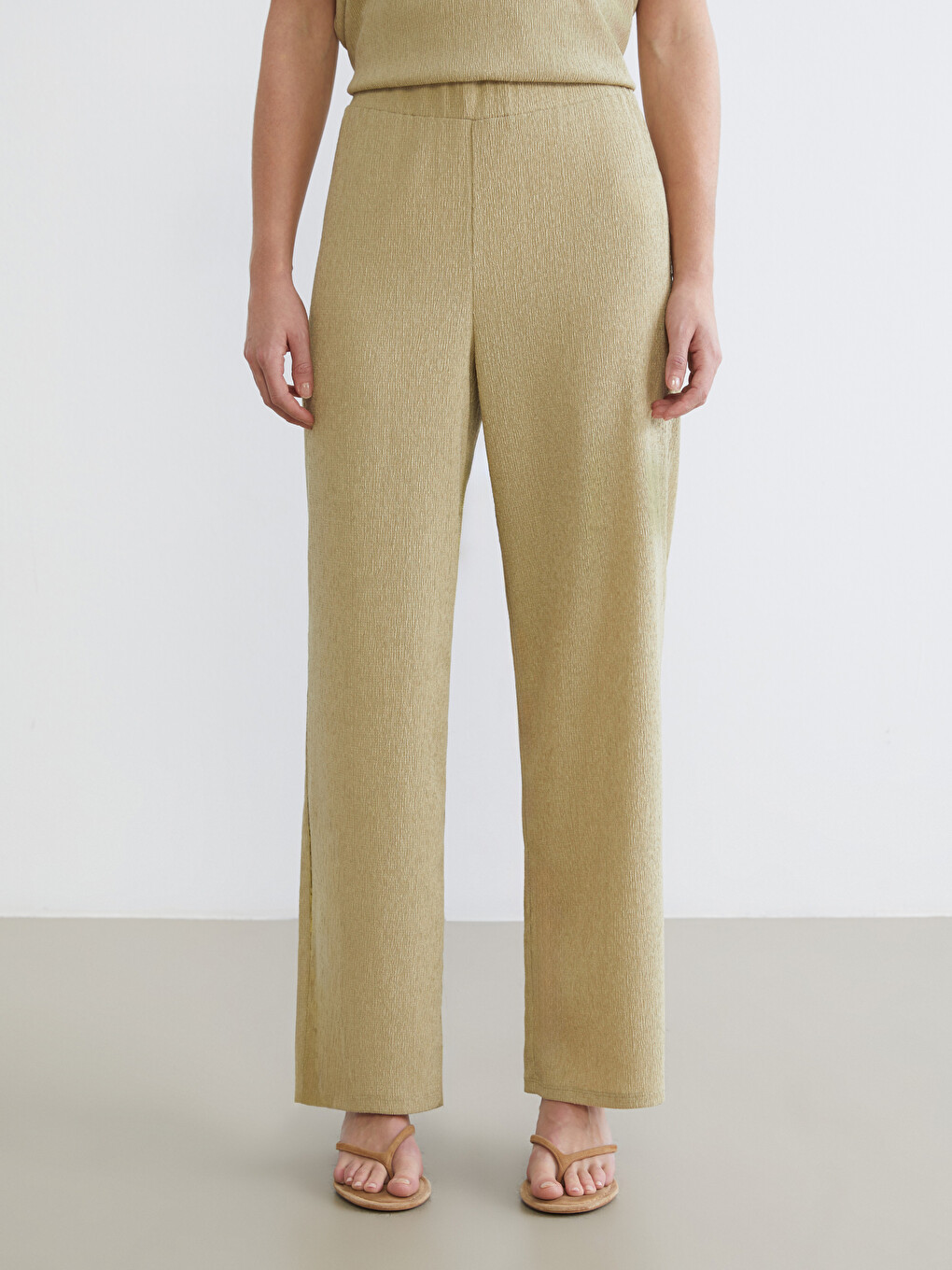Pantalon Kaki Femme-1