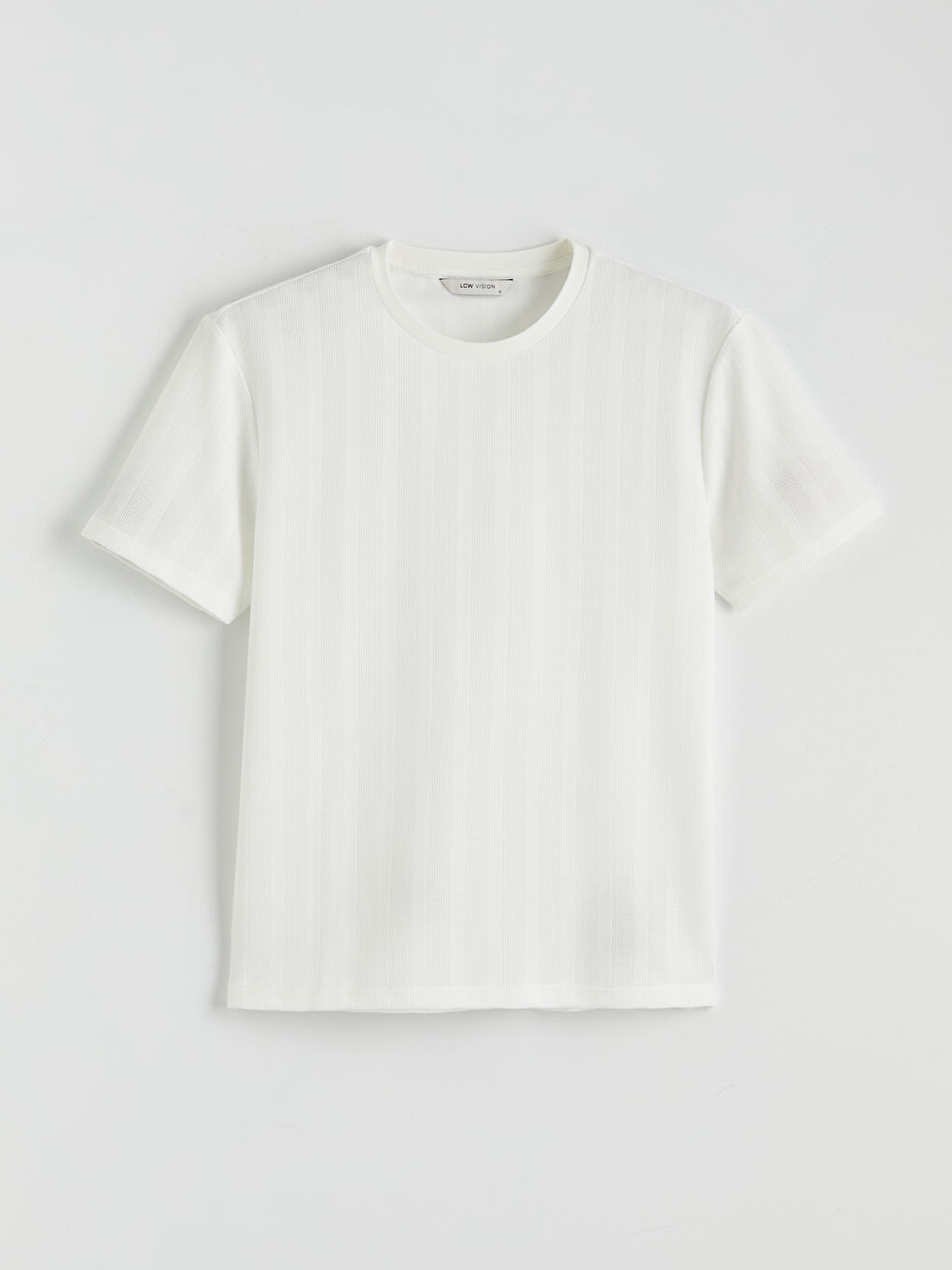 Men's textured T-shirt with a crew neck.-4