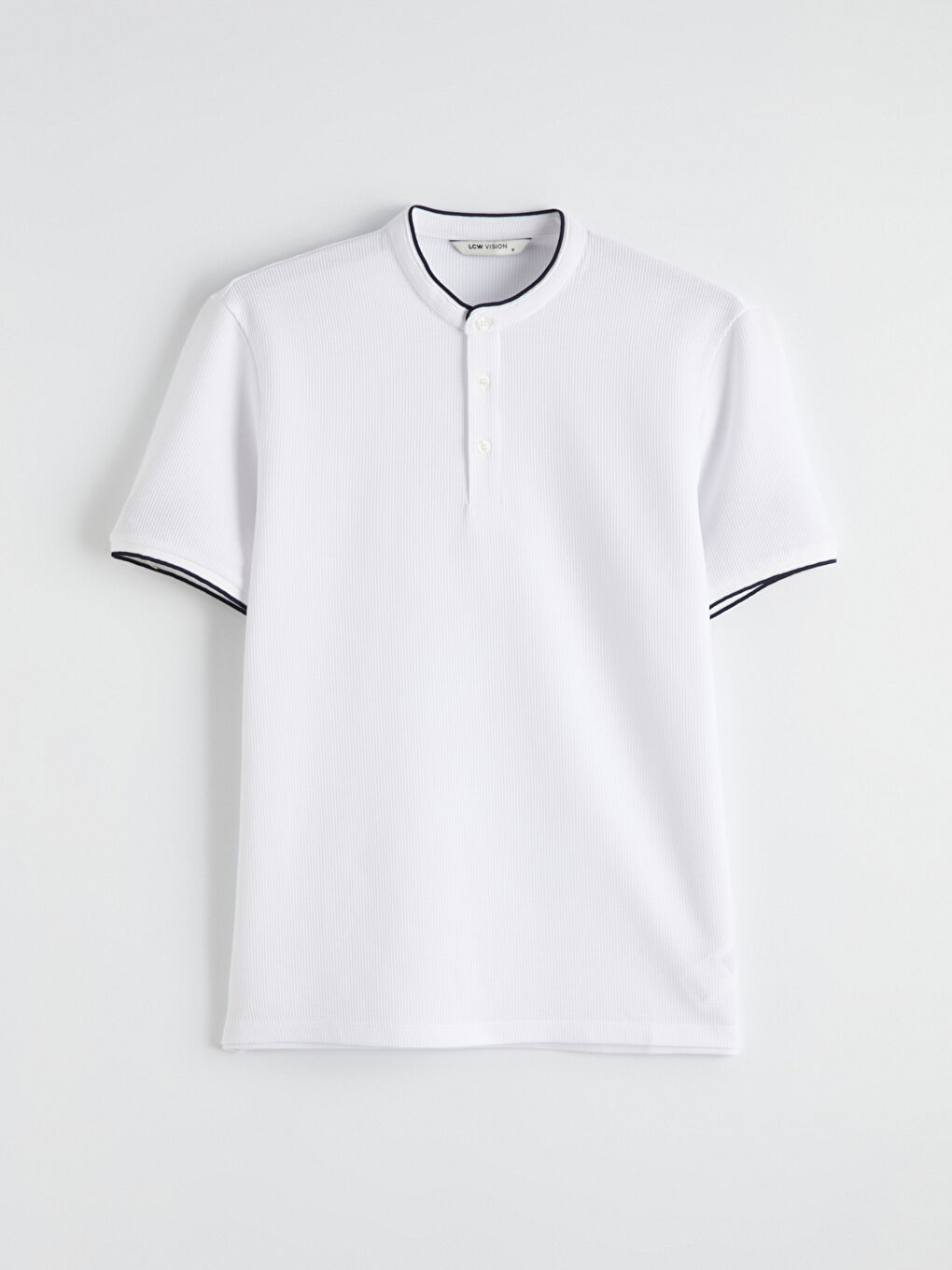 Футболка с воротником-стойкой для него-4