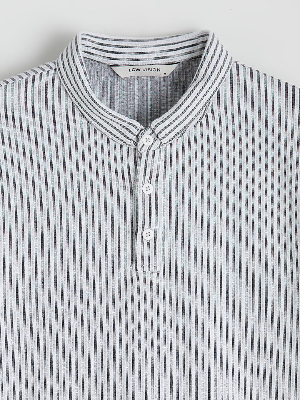 Siyah Hakim Yaka Çizgili Erkek Tişört-5