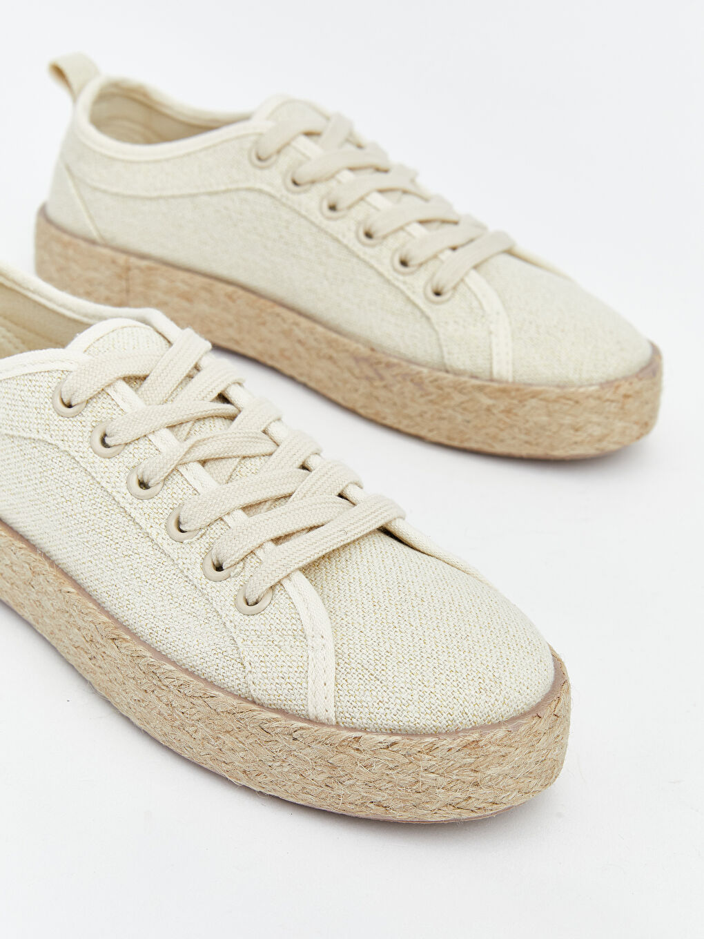 پێڵاوی وەرزشی بێجی ژن-2