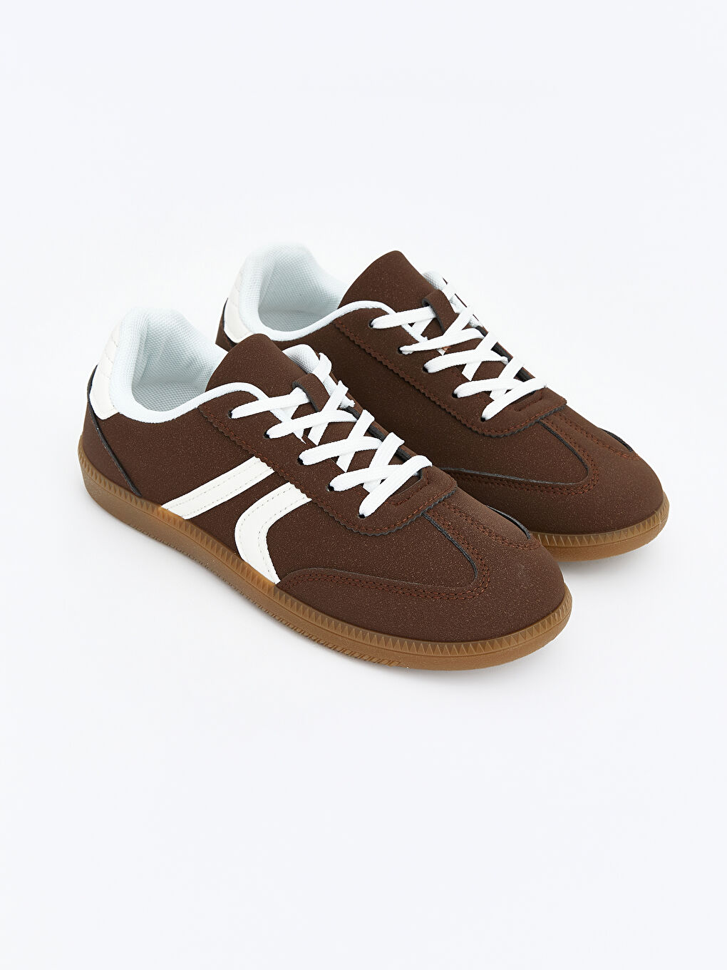 Ženske sportske patike sa pertlama