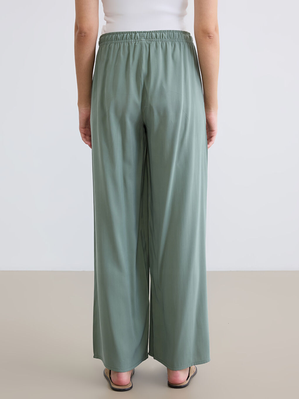 Woman GREEN Trousers-3