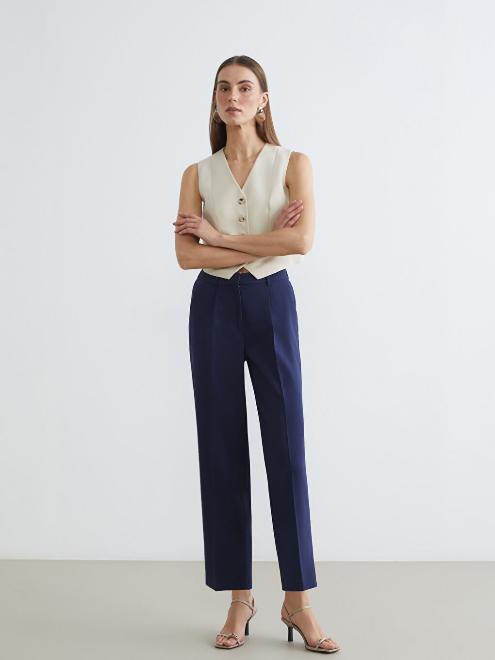 Elasticated Waist Cigarette Women's Pleated Fabric Trousers