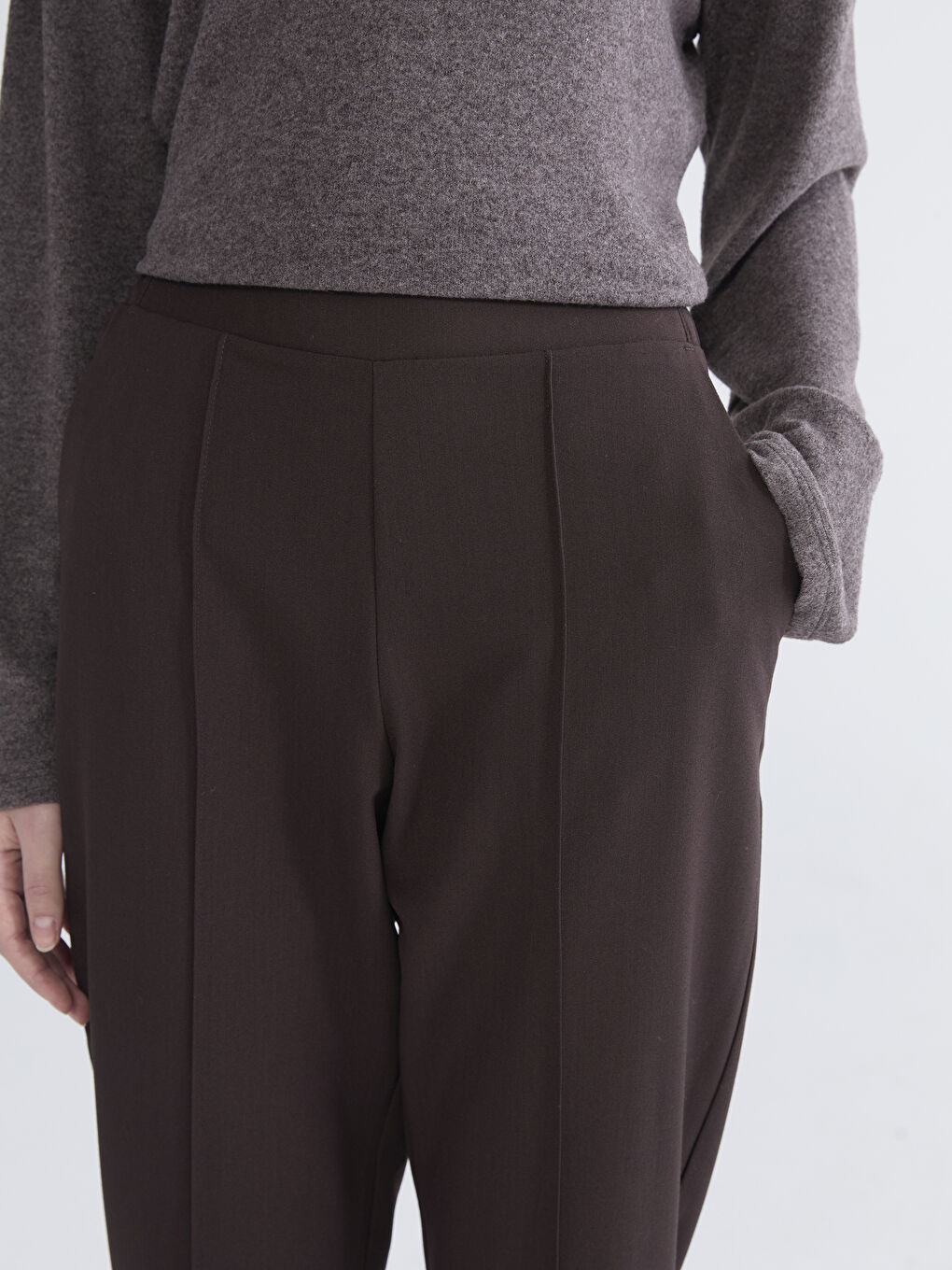 ქალი ყავისფერი შარვალი-2