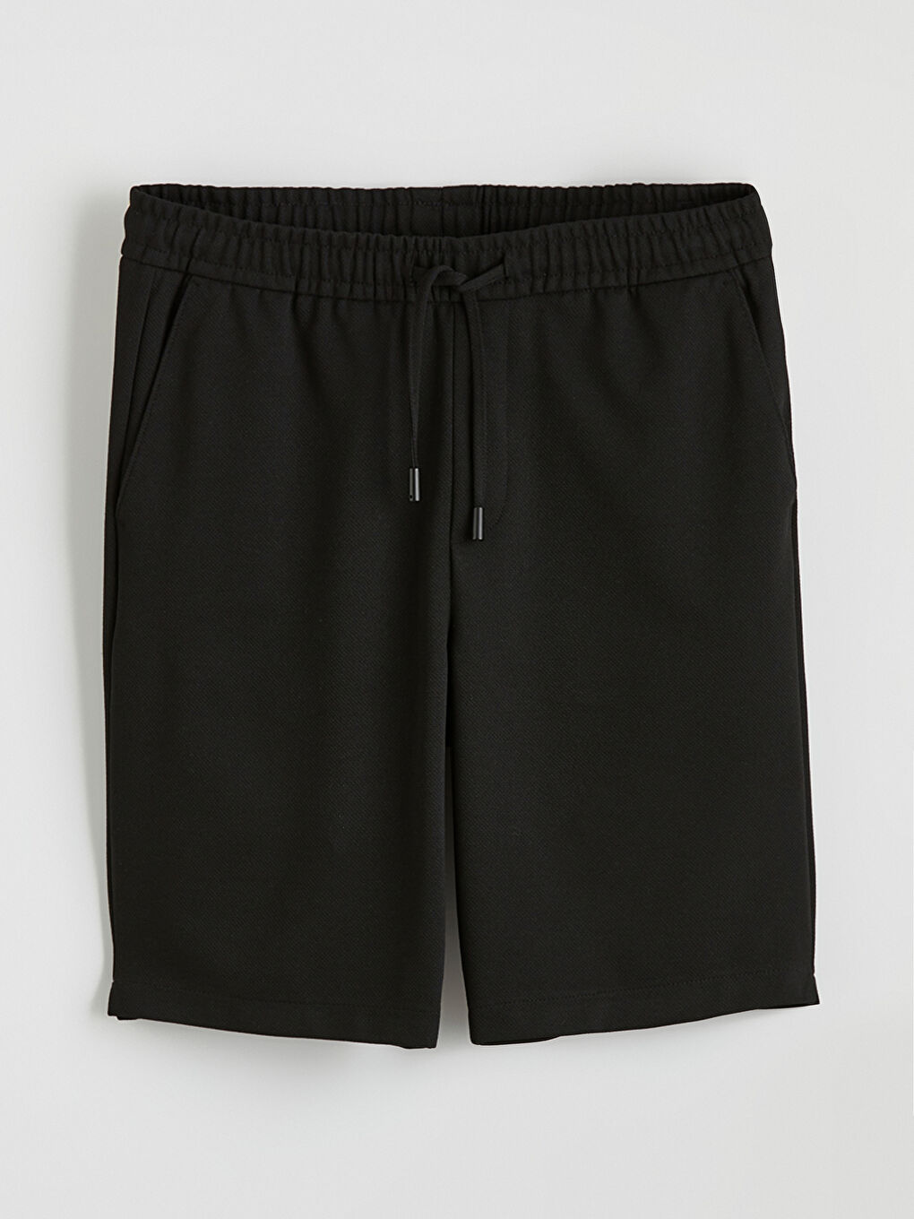 Siyah Standart Kalıp Erkek Şort