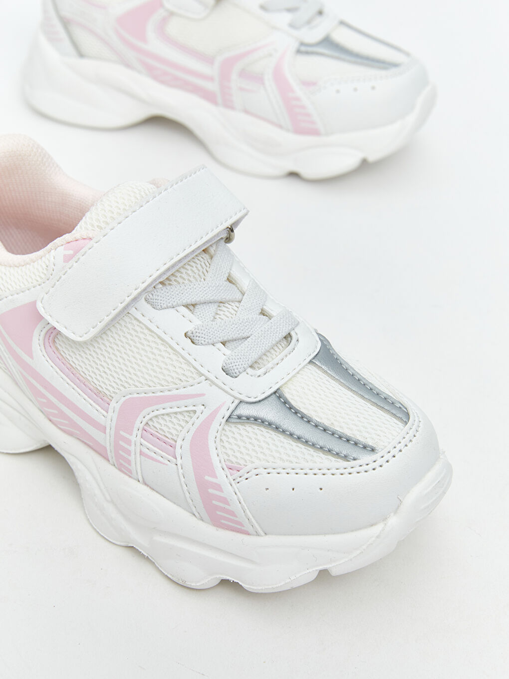 Pembe Bağcık ve Cırt Cırtlı Kız Çocuk Spor Ayakkabı-2